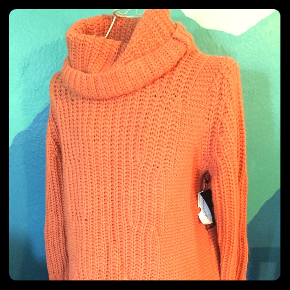 Banana Republic -Italian yarn cozy knitted sweater